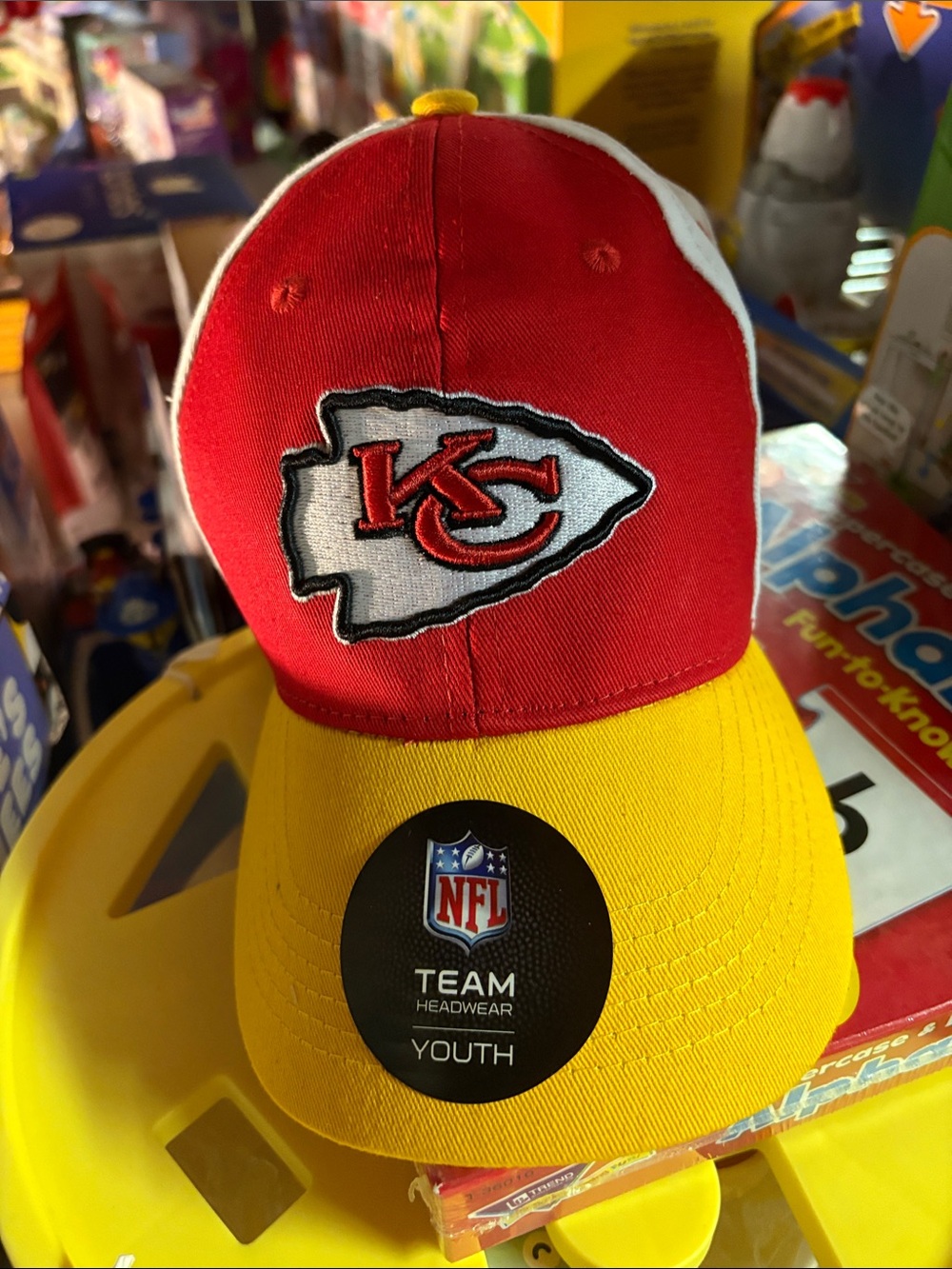 Nwt NFL Kansas City Chiefs Youth Red and Yellow Team Cap large